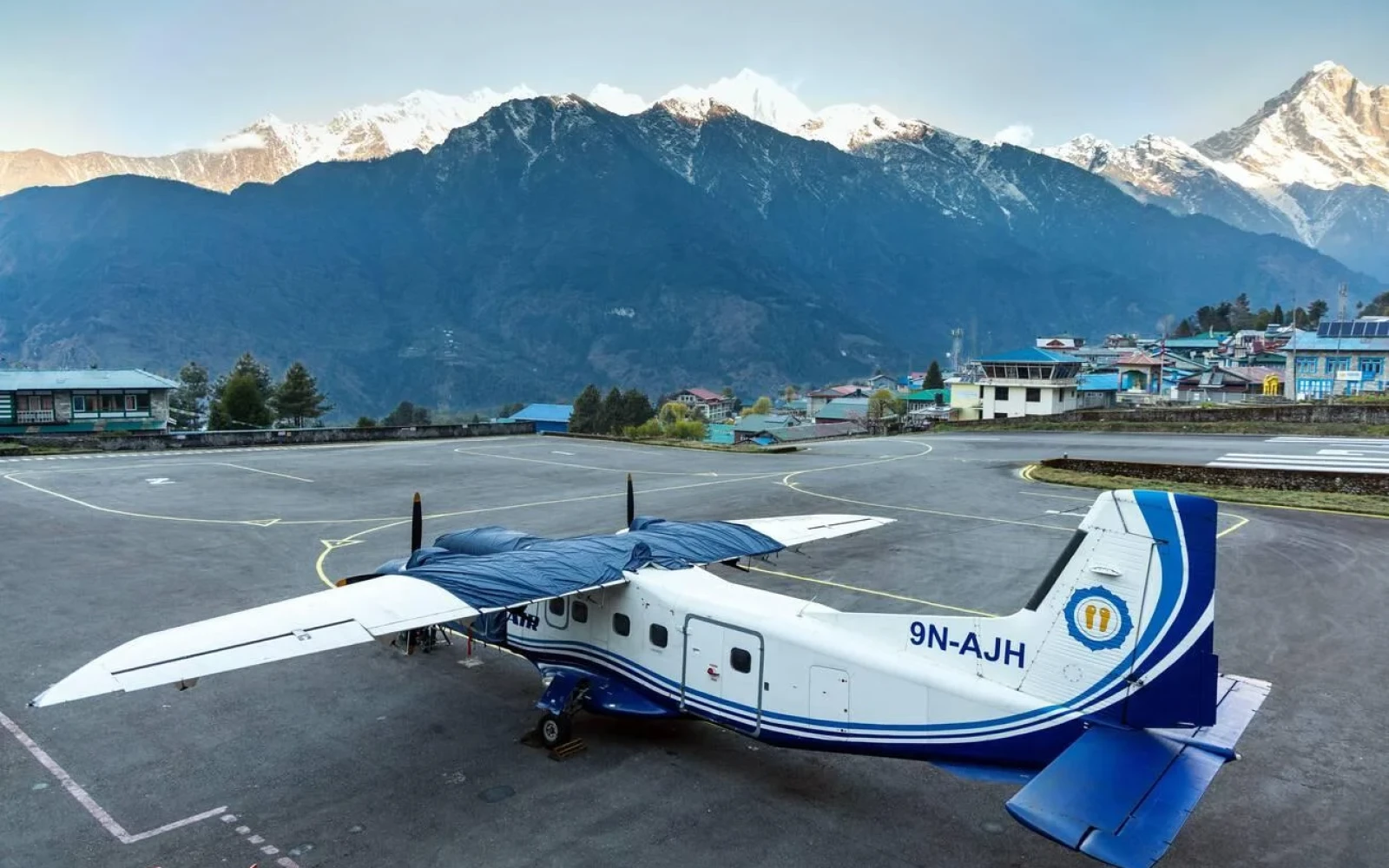 Is a Helicopter Flight from Syangboche Airport to Tenzing-Hillary Airport (Lukla) Really Possible?