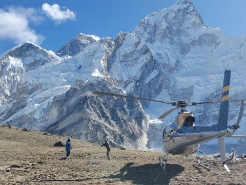 Everest Helicopter Tour with Kala Patthar Landing
